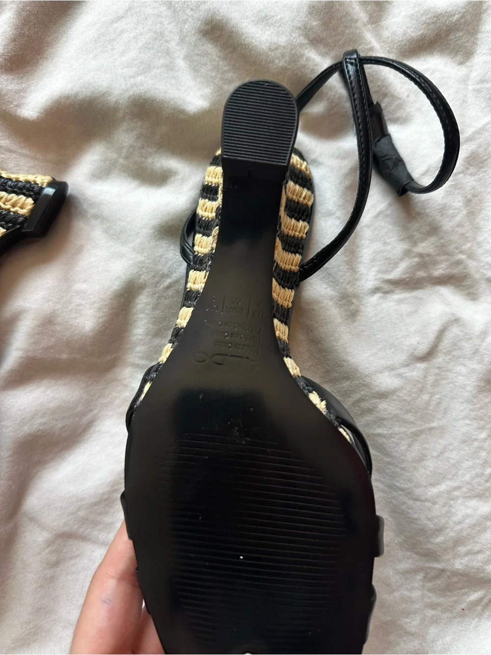 NEw Aldo Strappy Raffia Wedge Sandals Black Beige Resort Heels US 6 - Picture 4 of 9